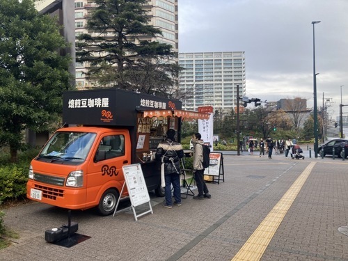 焙煎豆珈琲屋台RRCOFFEE出店 ～武蔵小杉エリアプラットフォーム まちなか広場利用プレ実証実験～
