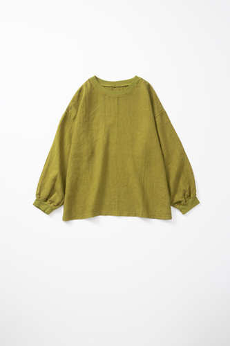 秋まで着られるお洋服