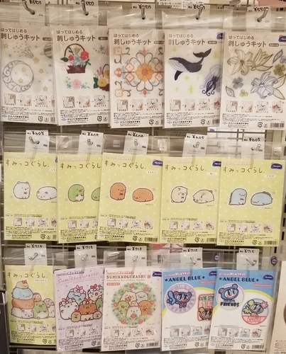 【新商品】はってはじめる刺繍キットのご案内